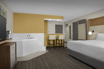Lakeside Scenic View Room